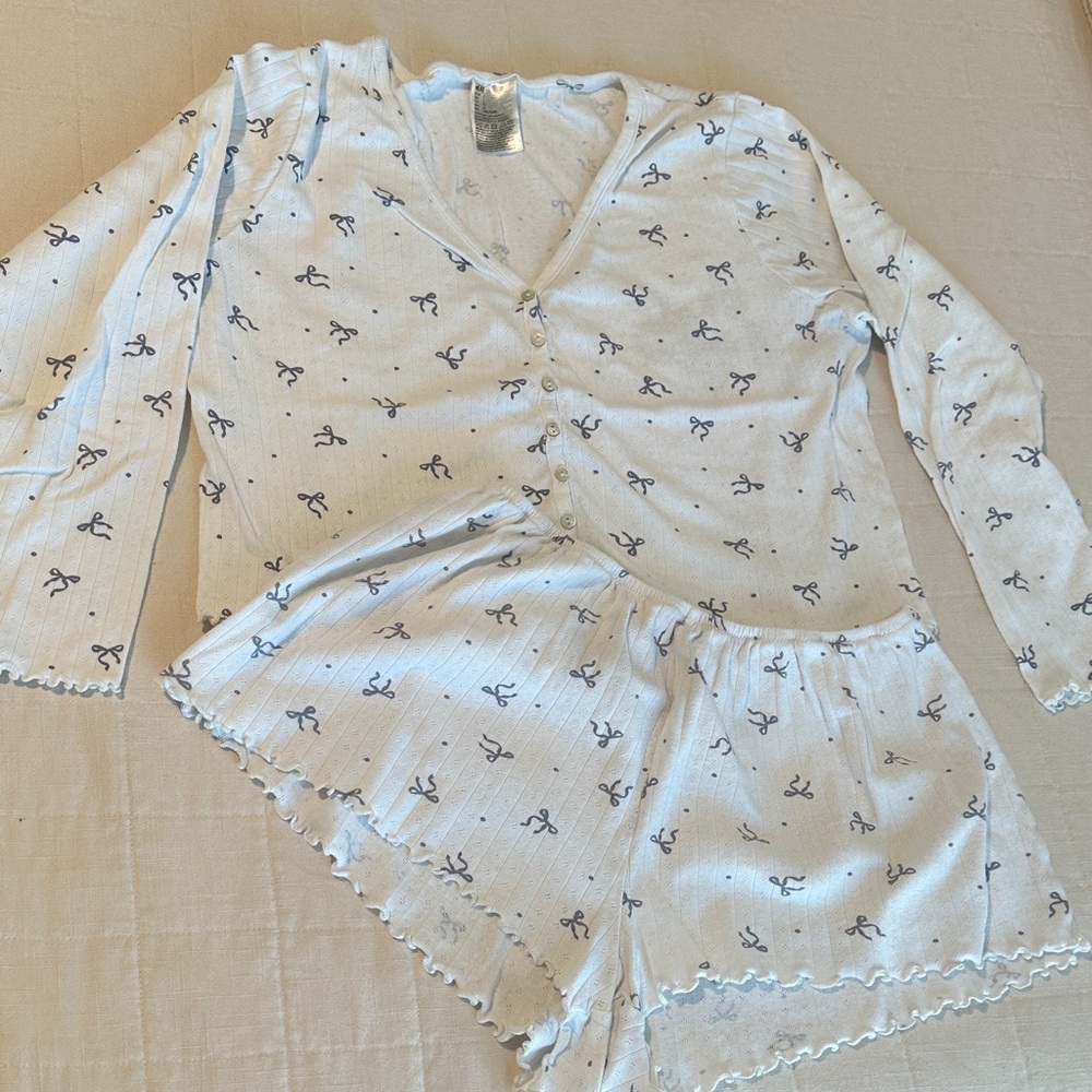 H&M White and Navy Pajama Set